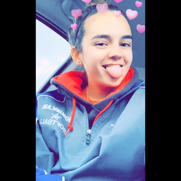 Meet your Posher, Kaila - Picture 1 of 1